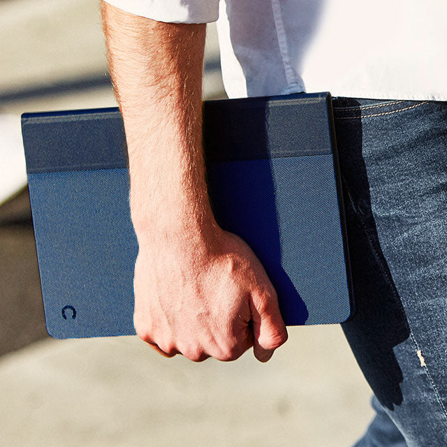 Custodia Tekview con porta Apple Pencil per iPad 10.9" e 11" - Blu