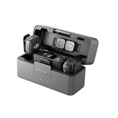 DJI Mic 3 (2 trasmettitori + 1 ricevitore) + custodia di ricarica