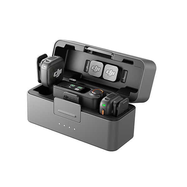 DJI Mic 3 (2 trasmettitori + 1 ricevitore) + custodia di ricarica