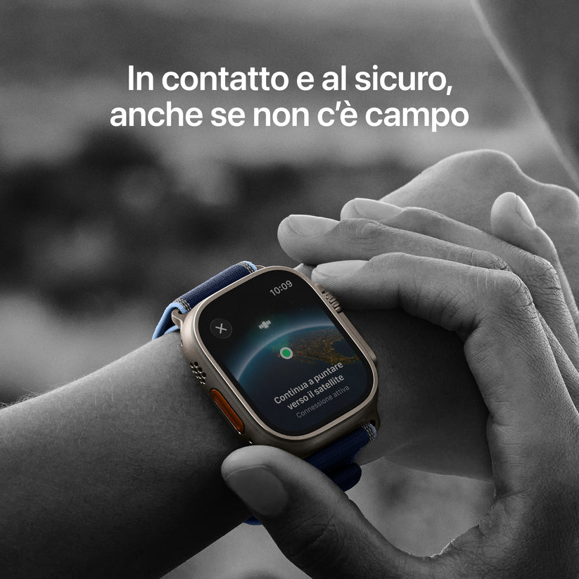 Apple_Watch_Ultra_3_49mm_LTE_Black_Titanium_Alpine_Loop_Black_PDP_Image_Position_4__ITIT