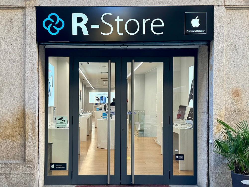 R-Store (ex Juice) Novara Foto 1